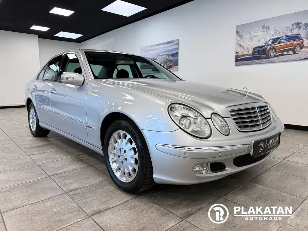 Gebraucht Mercedes E240 Elegance 177 PS (130 kW) 2003 Grau Limousine