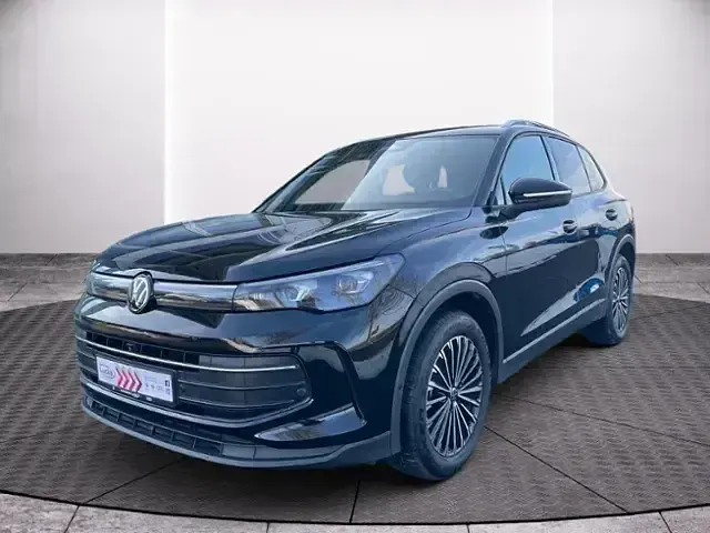 Gebraucht VW Tiguan Goal 150 PS (110 kW) 2025 Grenadillschwarz metallic SUV
