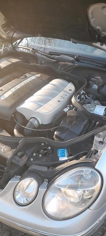 Gebraucht Mercedes E200 123 PS (90 kW) 2003 Grau Limousine