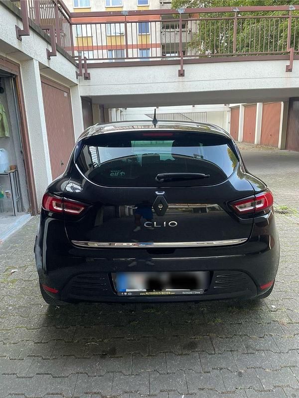 Gebraucht Renault Clio IV LIMITED 73 PS (53 kW) 2016 Schwarz Kleinwagen