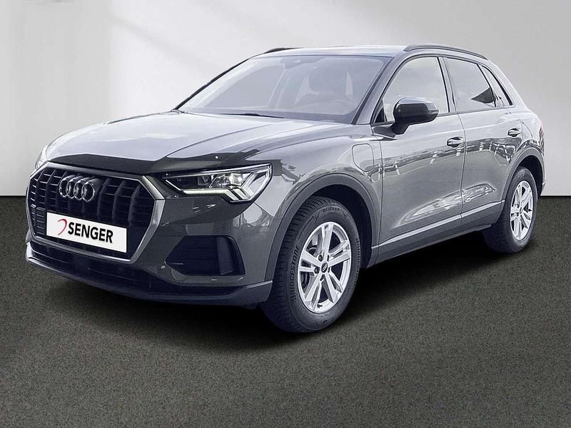 Gebraucht Audi Q3 Ambiente 245 PS (180 kW) 2022 Chronosgrau metallic SUV