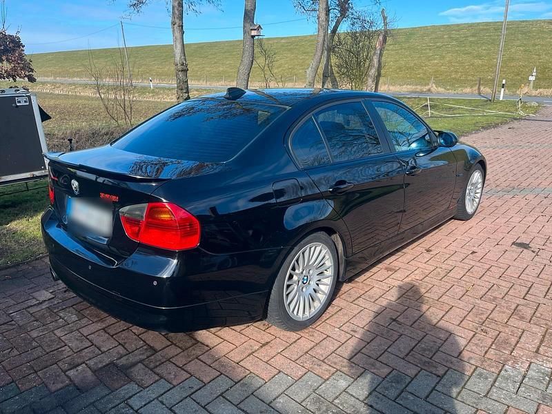 Gebraucht BMW 325 218 PS (160 kW) 2006 Schwarz Limousine