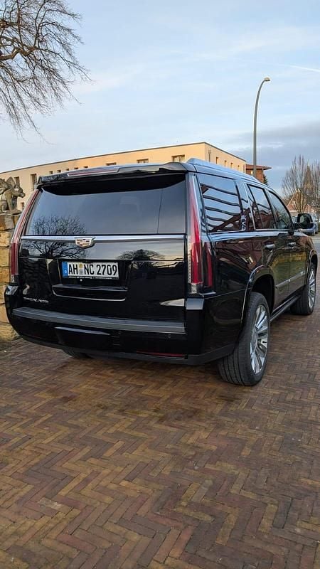 Gebraucht Cadillac Escalade 426 PS (313 kW) 2019 Schwarz SUV