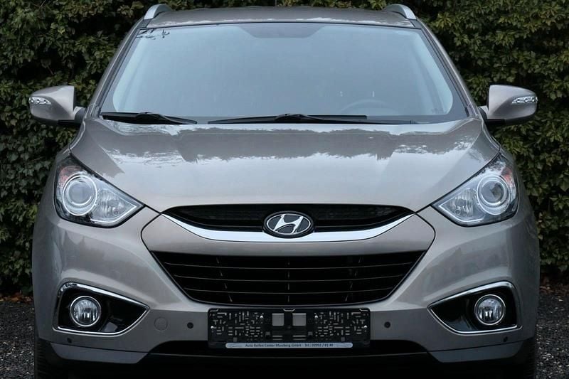 Gebraucht Hyundai Tucson 184 PS (135 kW) 2011 Grau SUV