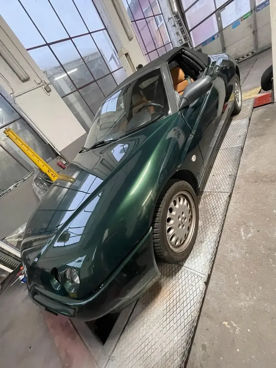 Second-hand Alfa Romeo Spider 150 CP (110 kW) 1998 Verde Cabrio