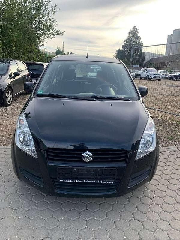 Schwarz Gebraucht 2009 Suzuki Splash Basic Kleinwagen | 2.400 € (Fairer Preis) - Bild 1/4