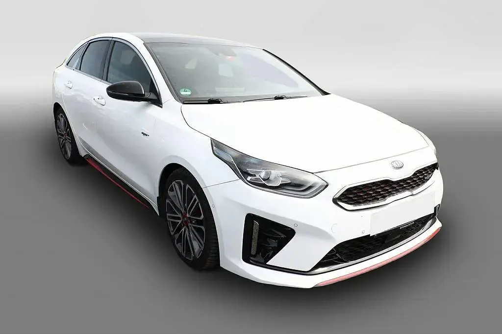 Używany Kia ProCeed GT 204 KM (150 kW) 2020 Biały Kombi