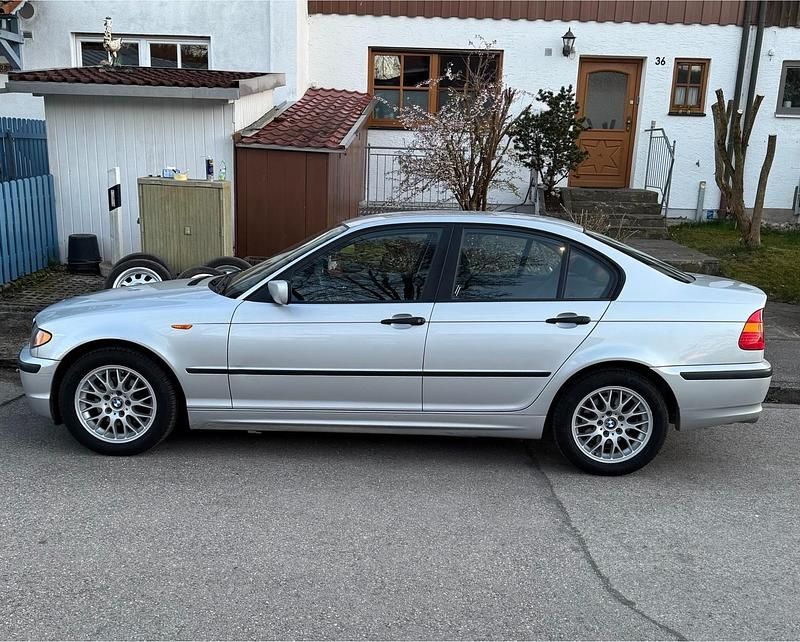 Gebraucht BMW 316 116 PS (85 kW) 2002 Silber Limousine