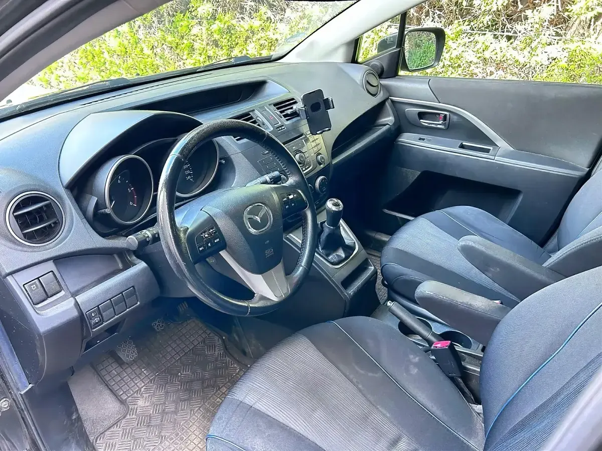 Gebraucht Mazda 5 115 PS (84 kW) 2011 Schwarz Van / Kleinbus