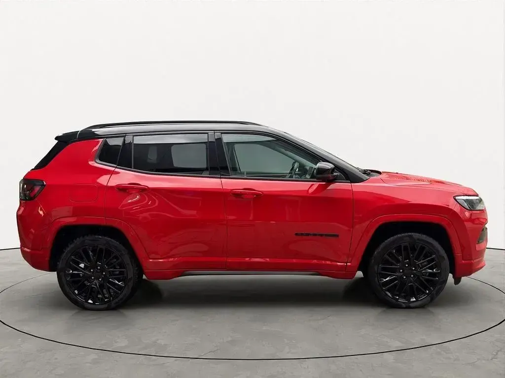 Gebraucht Jeep Compass 179 PS (131 kW) 2022 Rot SUV