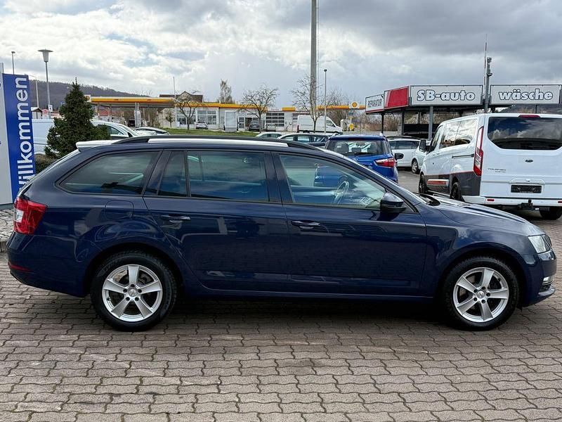 Gebraucht Skoda Octavia Ambition 150 PS (110 kW) 2017 Blau Kombi