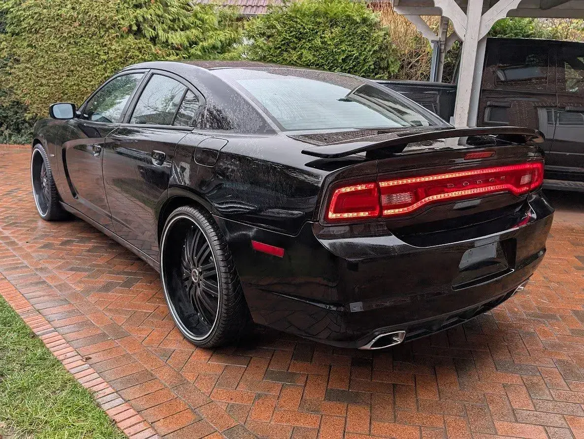 Gebraucht Dodge Charger 296 PS (217 kW) 2012 Schwarz Limousine