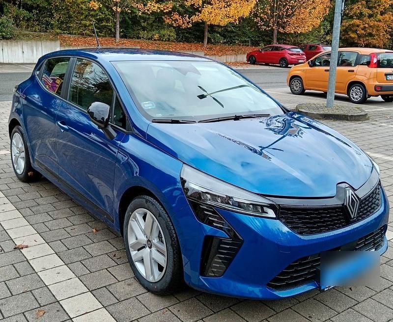 Blau Gebraucht 2025 Renault Clio V Evolution Kleinwagen | 17.650 € (Superpreis) - Bild 1/4