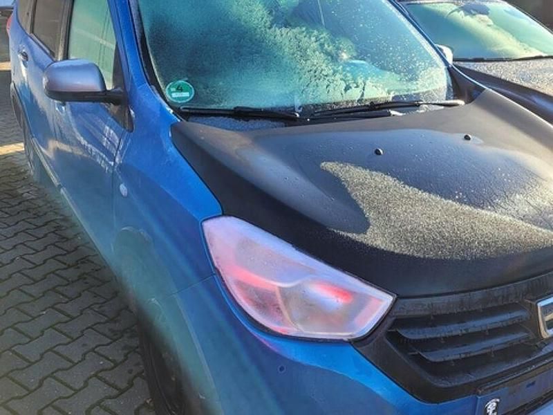 Blau Gebraucht 2016 Dacia Lodgy Stepway Van / Kleinbus | 8.290 € (Etwas zu teuer) - Bild 1/4