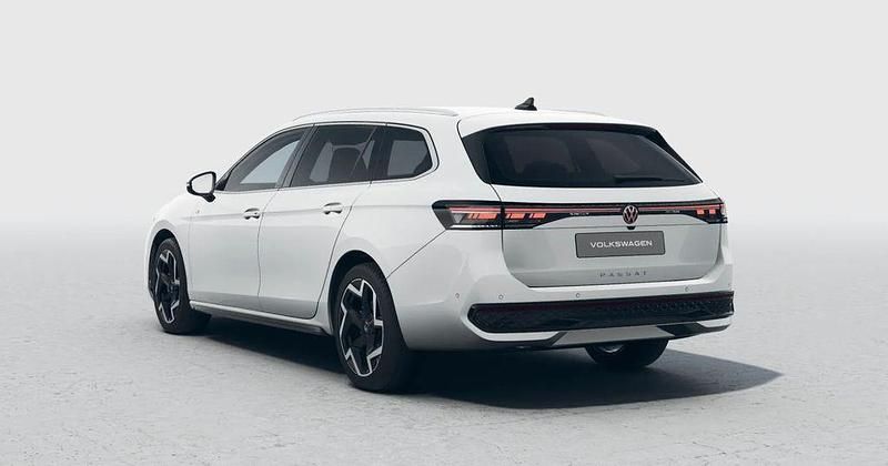 Neu VW Passat R-line 150 PS (110 kW) 2026 Weiß Limousine