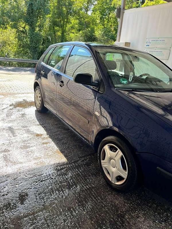 Gebraucht VW Polo Edition 64 PS (47 kW) 2001 Blau Limousine