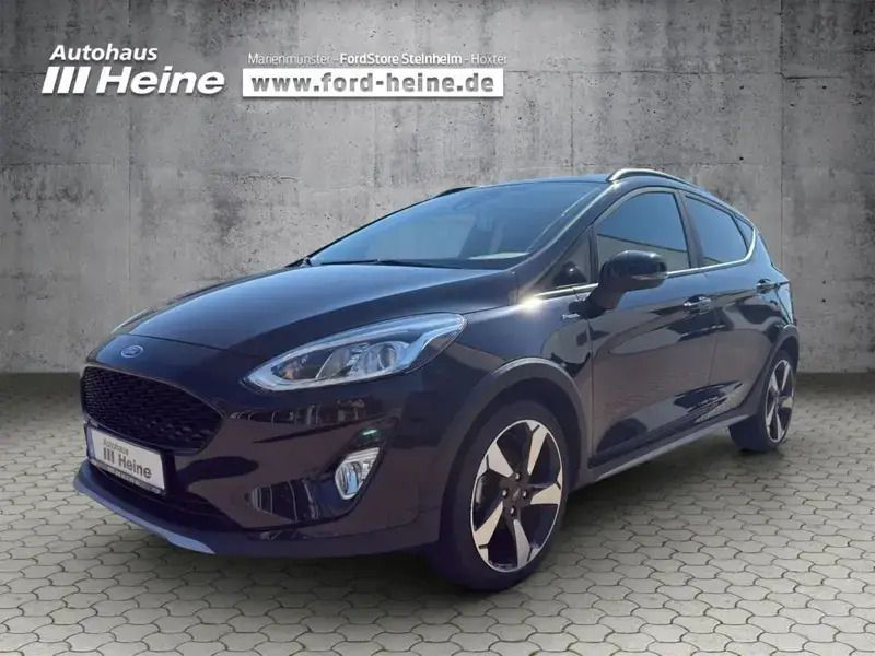 Obsidianschwarz metallic Gebraucht 2021 Ford Fiesta Active Kleinwagen | 13.950 € (Fairer Preis) - Bild 1/4