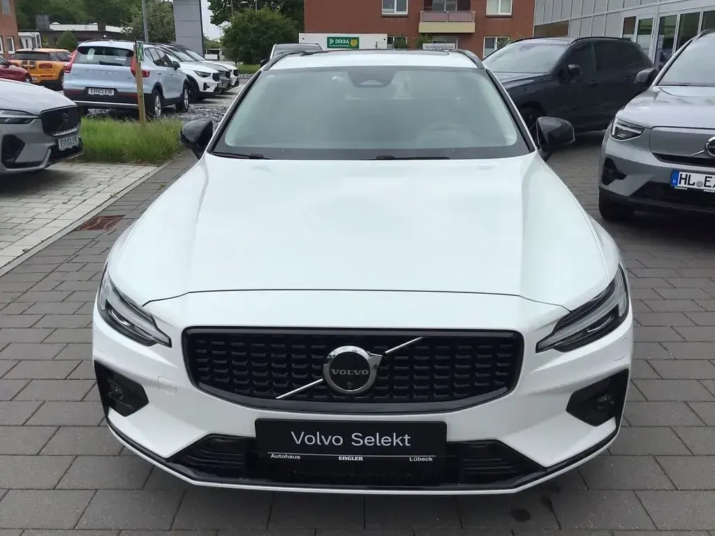 Occasion Volvo V60 Plus 197 ch (144 kW) 2024 Blanc Break