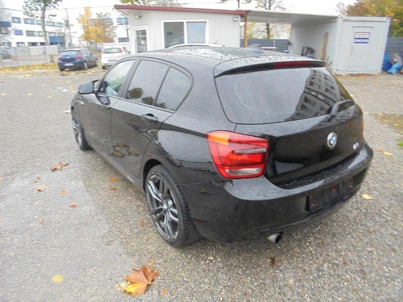 Gebraucht BMW 116 136 PS (100 kW) 2012 Schwarz Kleinwagen