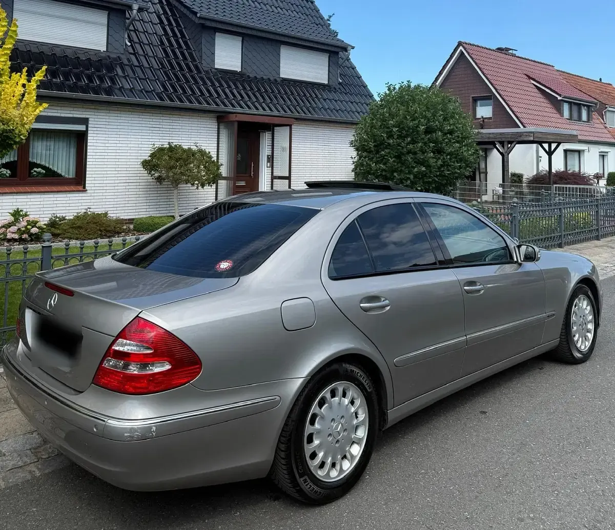 Gebraucht Mercedes E350 Elegance 272 PS (200 kW) 2005 Beige Limousine