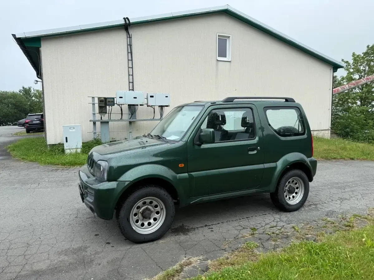 Gebraucht Suzuki Jimny 86 PS (63 kW) 2009 Grün SUV