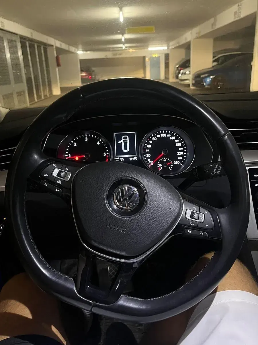 Gebraucht VW Passat 190 PS (139 kW) 2017 Blau Kombi