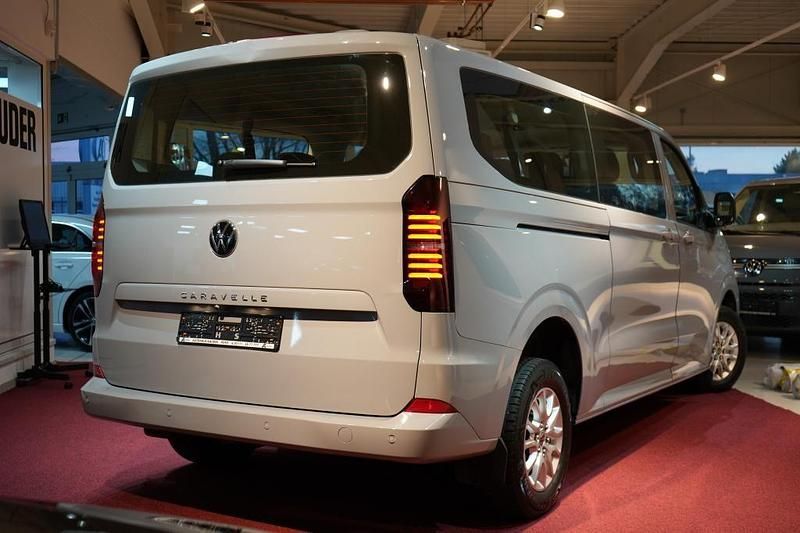 Gebraucht VW Caravelle 150 PS (110 kW) 2025 Grau Van / Kleinbus