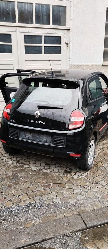 Gebraucht Renault Twingo Dynamique 71 PS (52 kW) 2015 Schwarz Kleinwagen