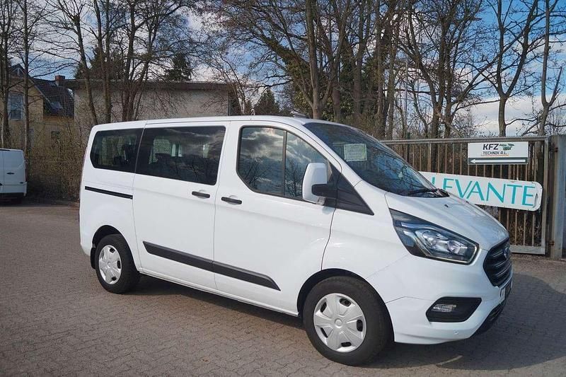 Gebraucht Ford Transit 131 PS (96 kW) 2020 Frostweiß Van / Kleinbus