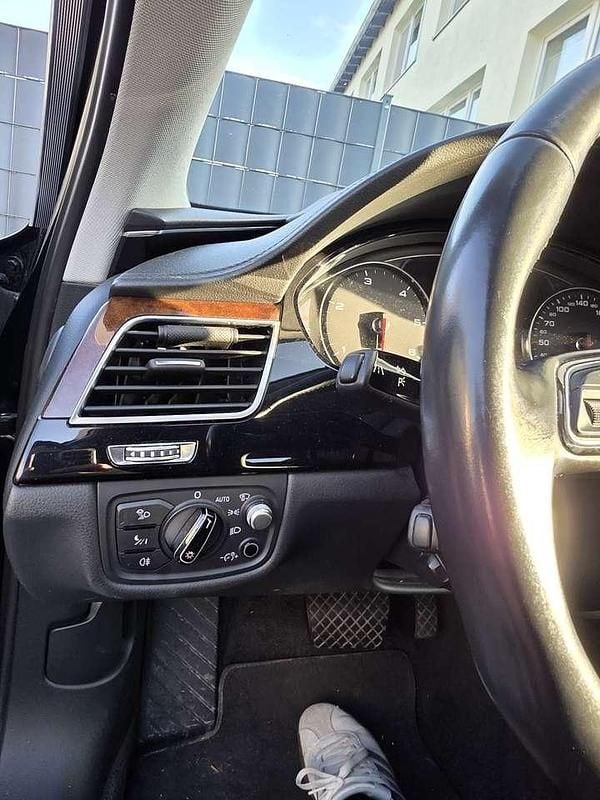 Gebraucht Audi A8 258 PS (189 kW) 2013 Limousine