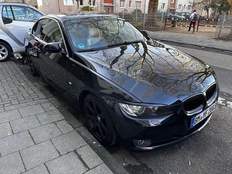 Schwarz Gebraucht 2008 BMW 320 Cabriolet Sport Line Cabrio | 8.000 € (Fairer Preis) - Bild 1/4