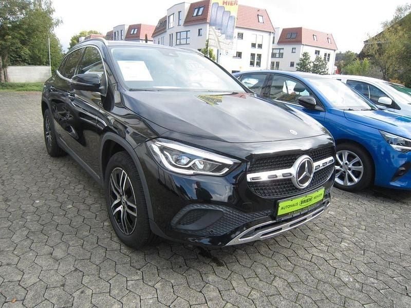 Gebraucht Mercedes GLA220 190 PS (139 kW) 2020 Schwarz SUV