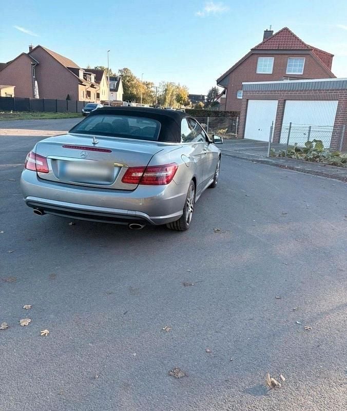 Gebraucht Mercedes E350 265 PS (194 kW) 2012 Grau Cabrio