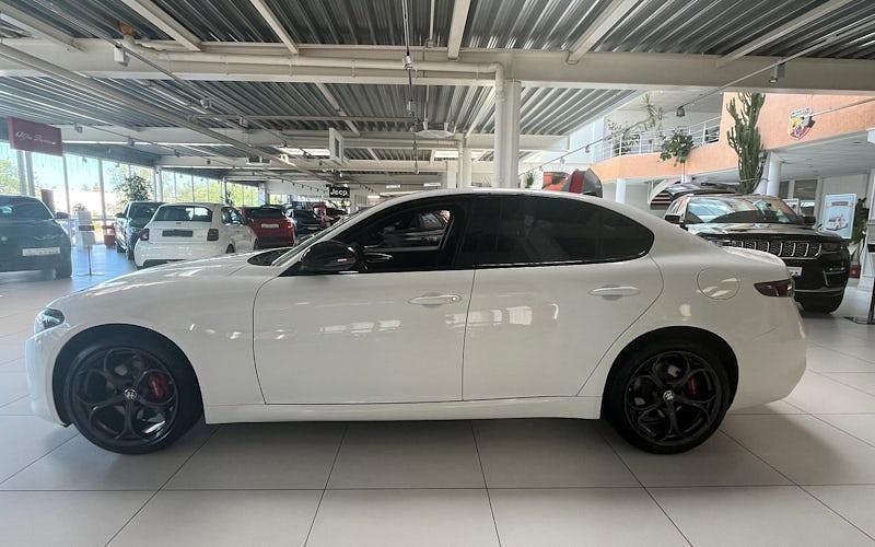Neu Alfa Romeo Giulia 210 PS (154 kW) 2025 Weiß Limousine