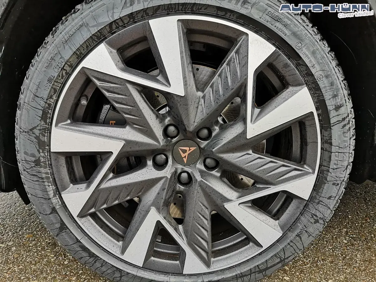 Neu Cupra Formentor VZ 333 PS (244 kW) 2026 Magneticgrau metallic SUV