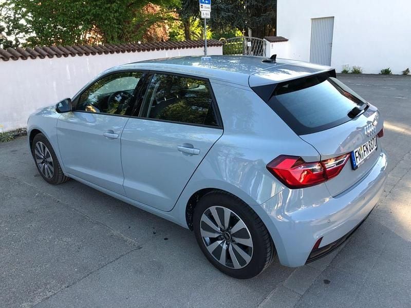 Gebraucht Audi A1 Sportback Advanced 95 PS (69 kW) 2024 Grau Kleinwagen