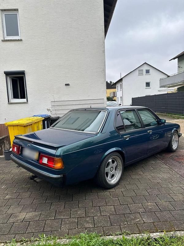 Usado BMW 733 1985 Azul Sedan