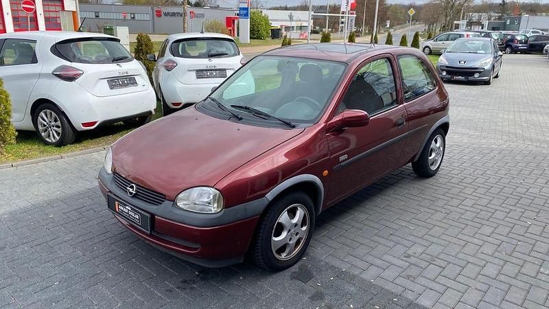 Gebraucht Opel Corsa Edition 65 PS (47 kW) 2000 Limousine