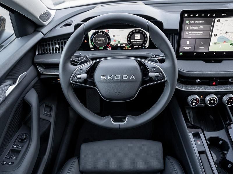 Neu Skoda Superb Selection 204 PS (150 kW) 2025 Schwarz Kombi