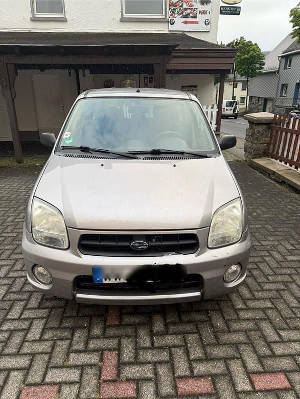Grau Gebraucht 2005 Subaru Justy Kleinwagen | 2.450 € - Bild 1/4