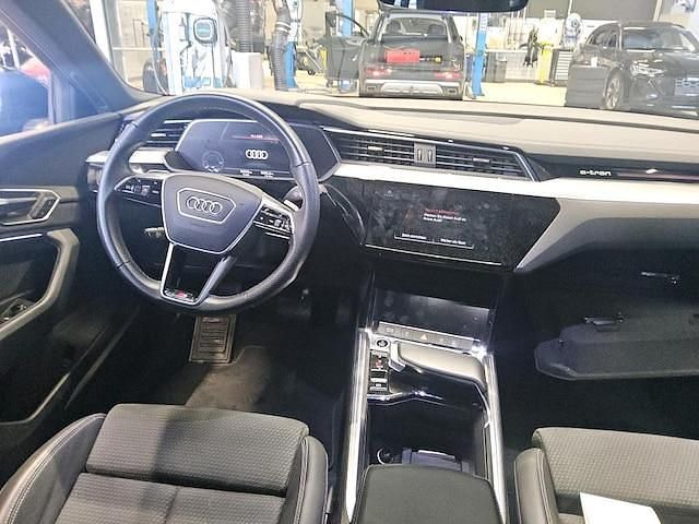 Gebraucht Audi e-tron Sportback S-Line 300 kW (408 PS) 2023 Brillantschwarz SUV