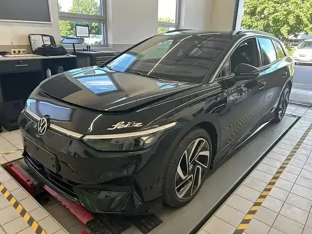 Gebraucht VW ID.7 Pro 210 kW (286 PS) 2024 Schwarz Kombi