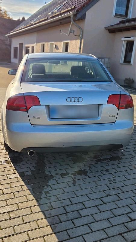 Gebraucht Audi A4 130 PS (95 kW) 2005 Silber Limousine