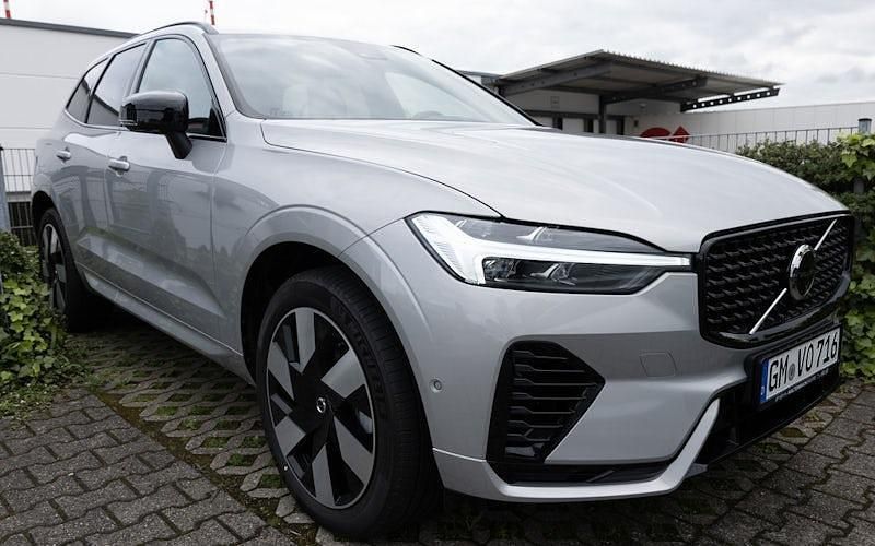 Gebraucht Volvo XC60 Plus 455 PS (334 kW) 2023 Silber SUV