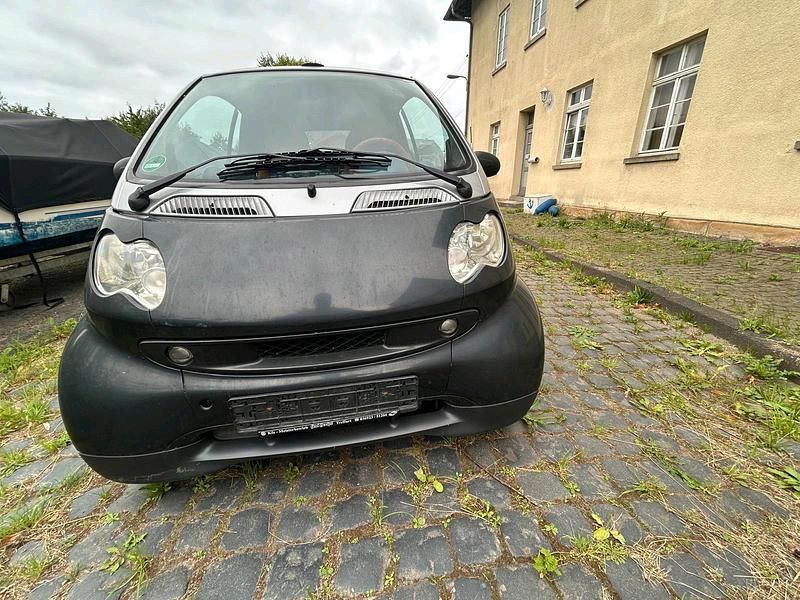 Schwarz Gebraucht 2000 Smart ForTwo Cabrio Cabrio | 900 € - Bild 1/4