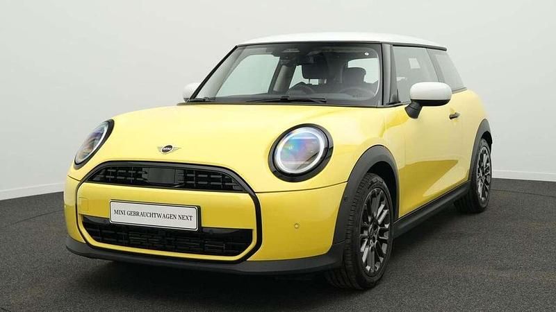 Other Gebraucht 2024 Mini Cooper Classic Kleinwagen | 22.923 € (Superpreis) - Bild 1/4