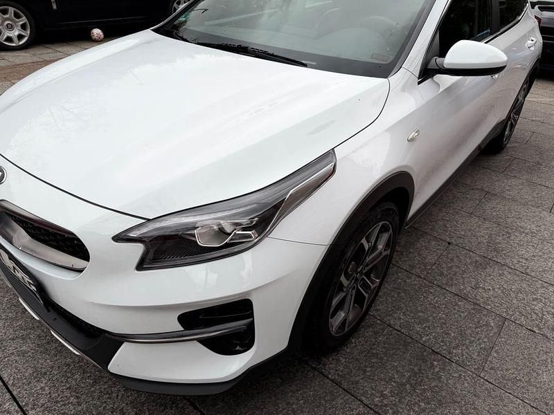 Gebraucht Kia XCeed Vision 136 PS (100 kW) 2021 Weiß SUV