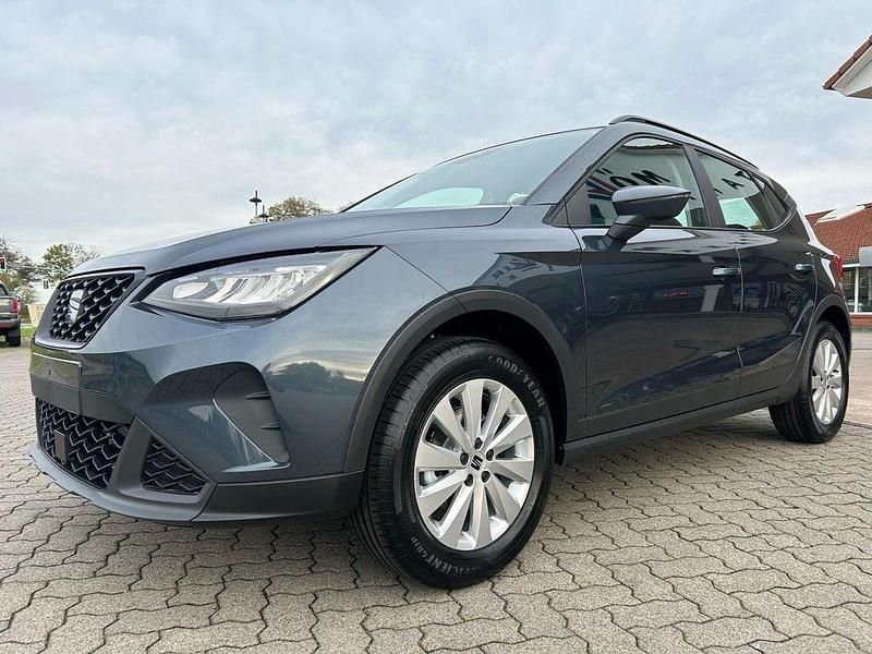 Neu Seat Arona Style 95 PS (69 kW) 2025 Grau SUV