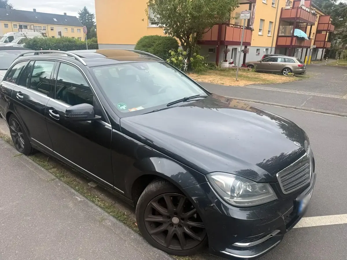 Gebraucht Mercedes C220 170 PS (125 kW) 2013 Grau Kombi