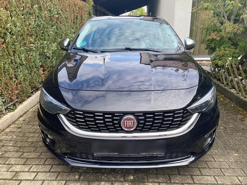 Schwarz Gebraucht 2019 Fiat Tipo Mirror Limousine | 8.500 € (Fairer Preis) - Bild 1/4